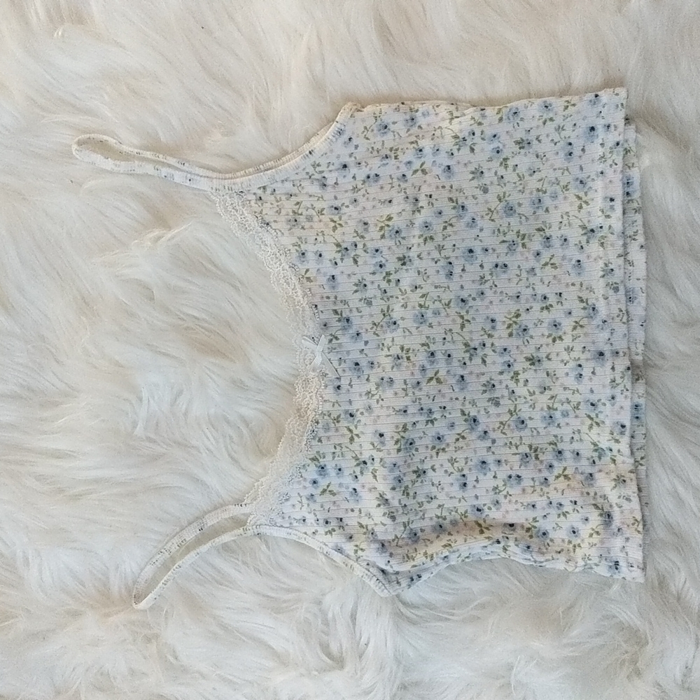 brandy melville blue floral Skylar bow lace top